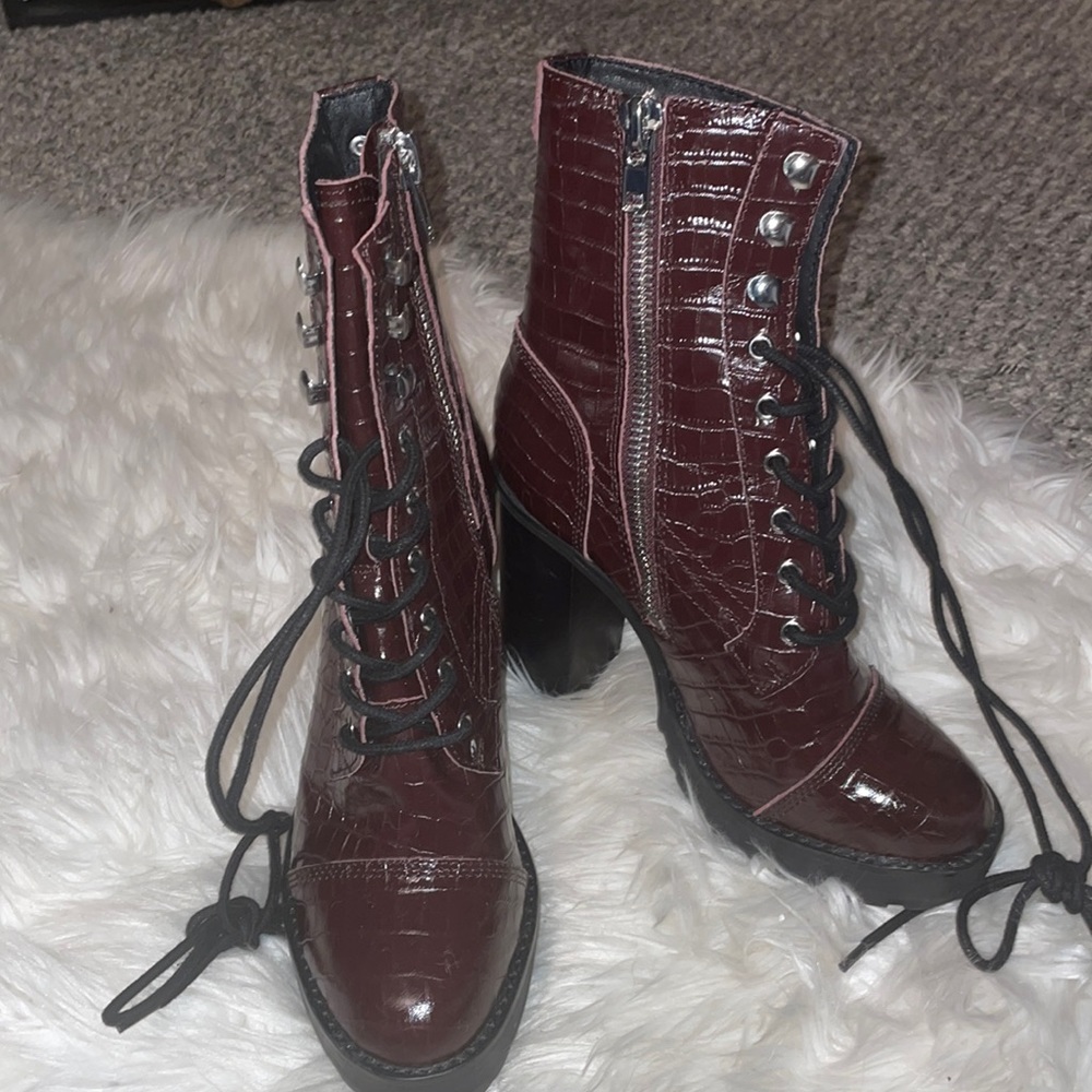 Worn once for a few hours